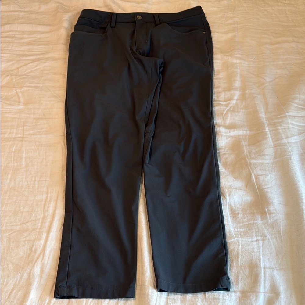 Men’s Lululemon ABC Classic-Fit 5 Pocket Pant Dark Grey 32” Waist